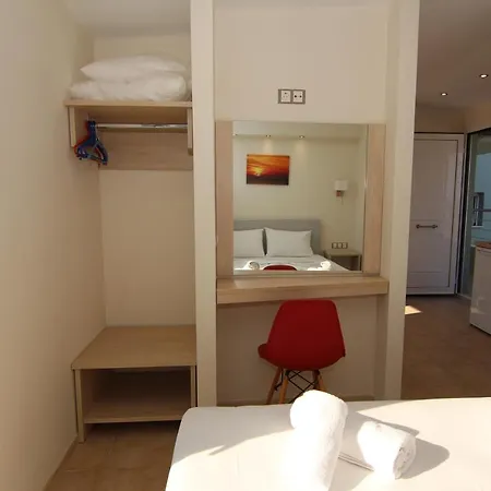 Kostis Apartment *