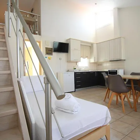 Kostis Apartment *
