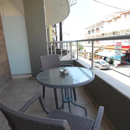 Kostis Apartment *