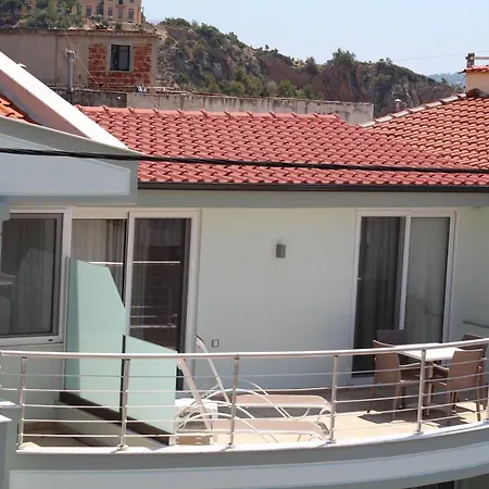 דירה Kostis